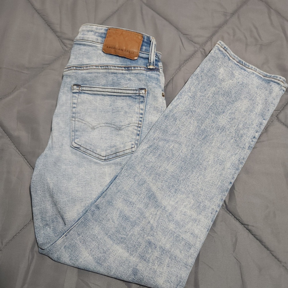 American Eagle Jeans Men's 30x30 Mid Rise Slim Straight AirFlex Light Wash